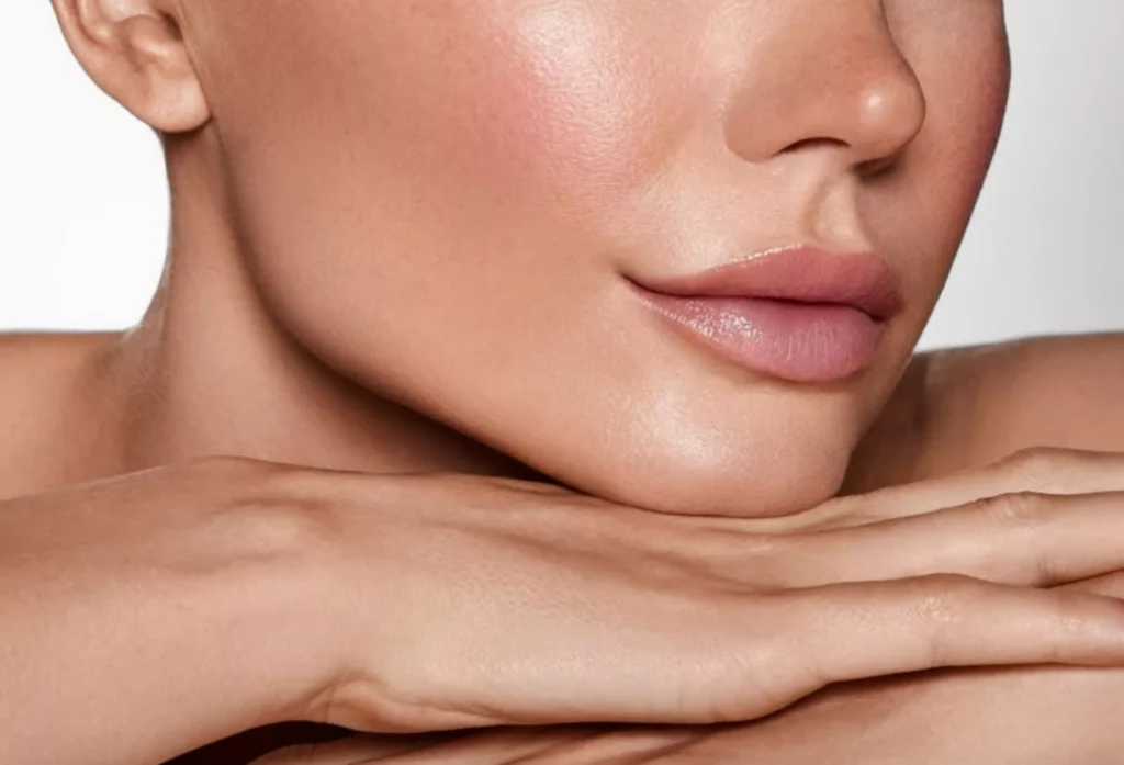 Sarkık Dudak Estetiği Sarkık Dudak Estetiği